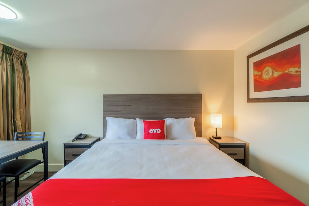 OYO Hotel Houston N Fm-1960 Champions TX 34/58