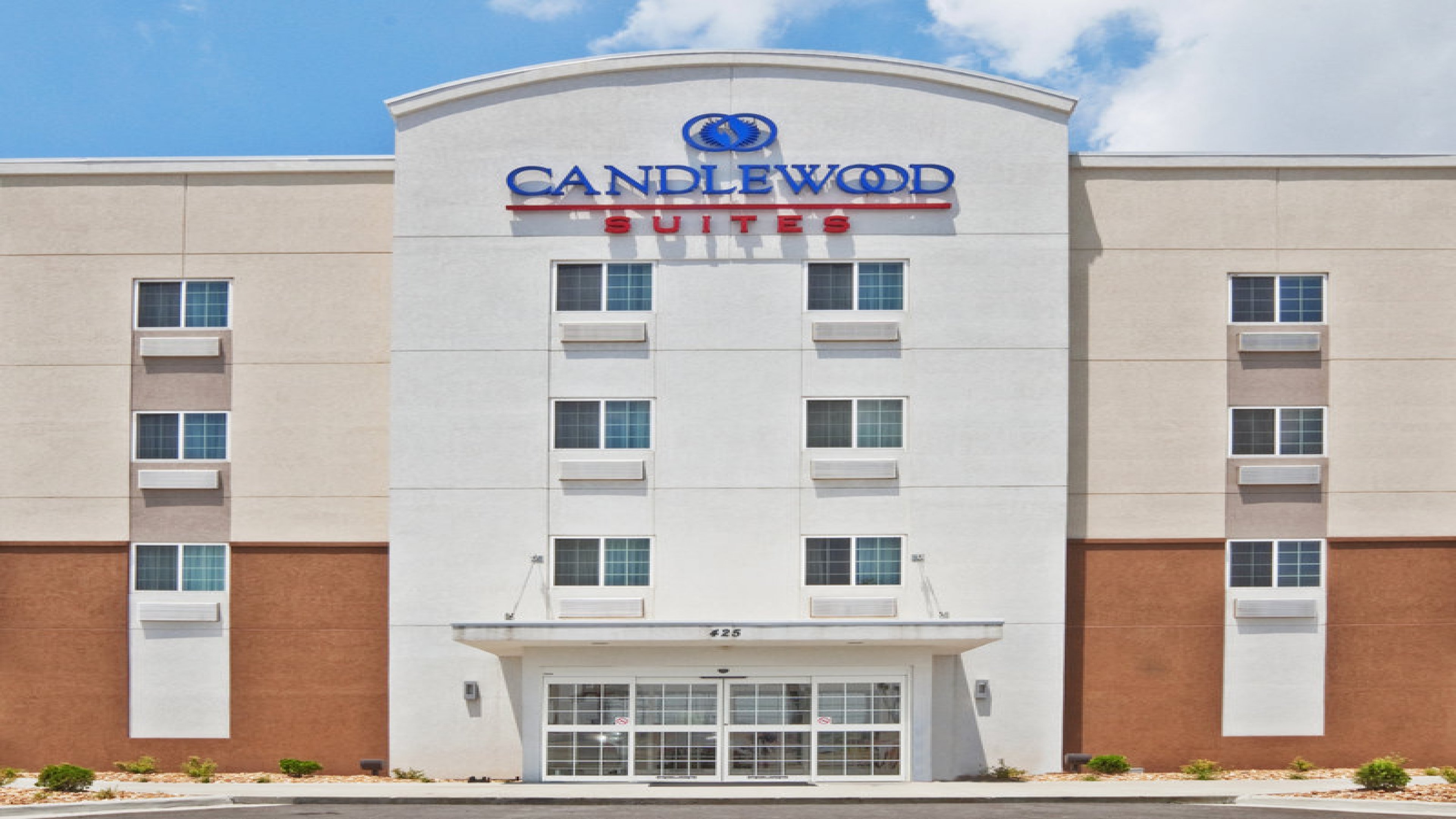 CANDLEWOOD SUITES MIDLAND SW 4/50