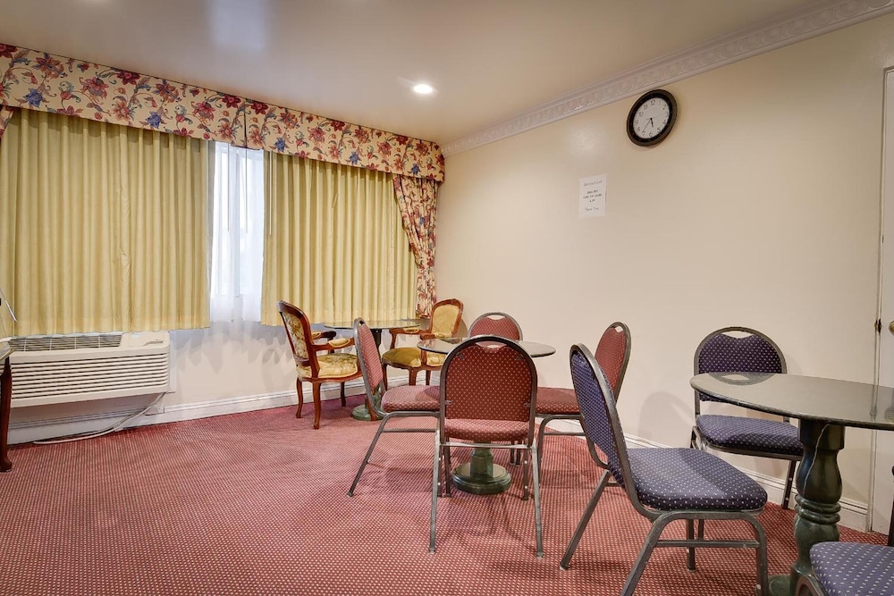 Vagabond Inn Long Beach 26/30