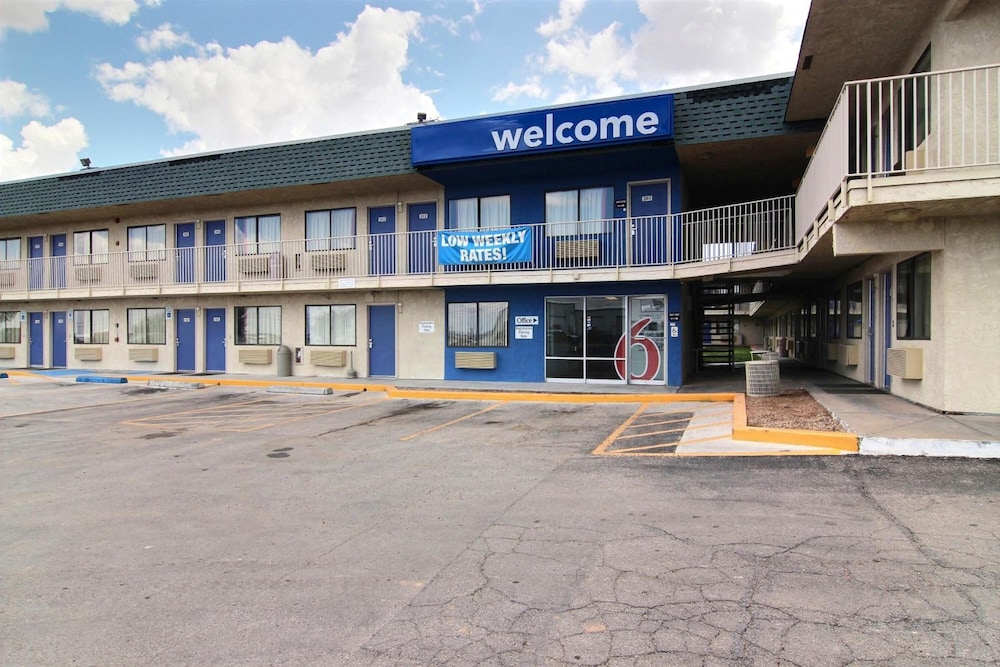 Motel6 Fort Stockton, TX 33/40