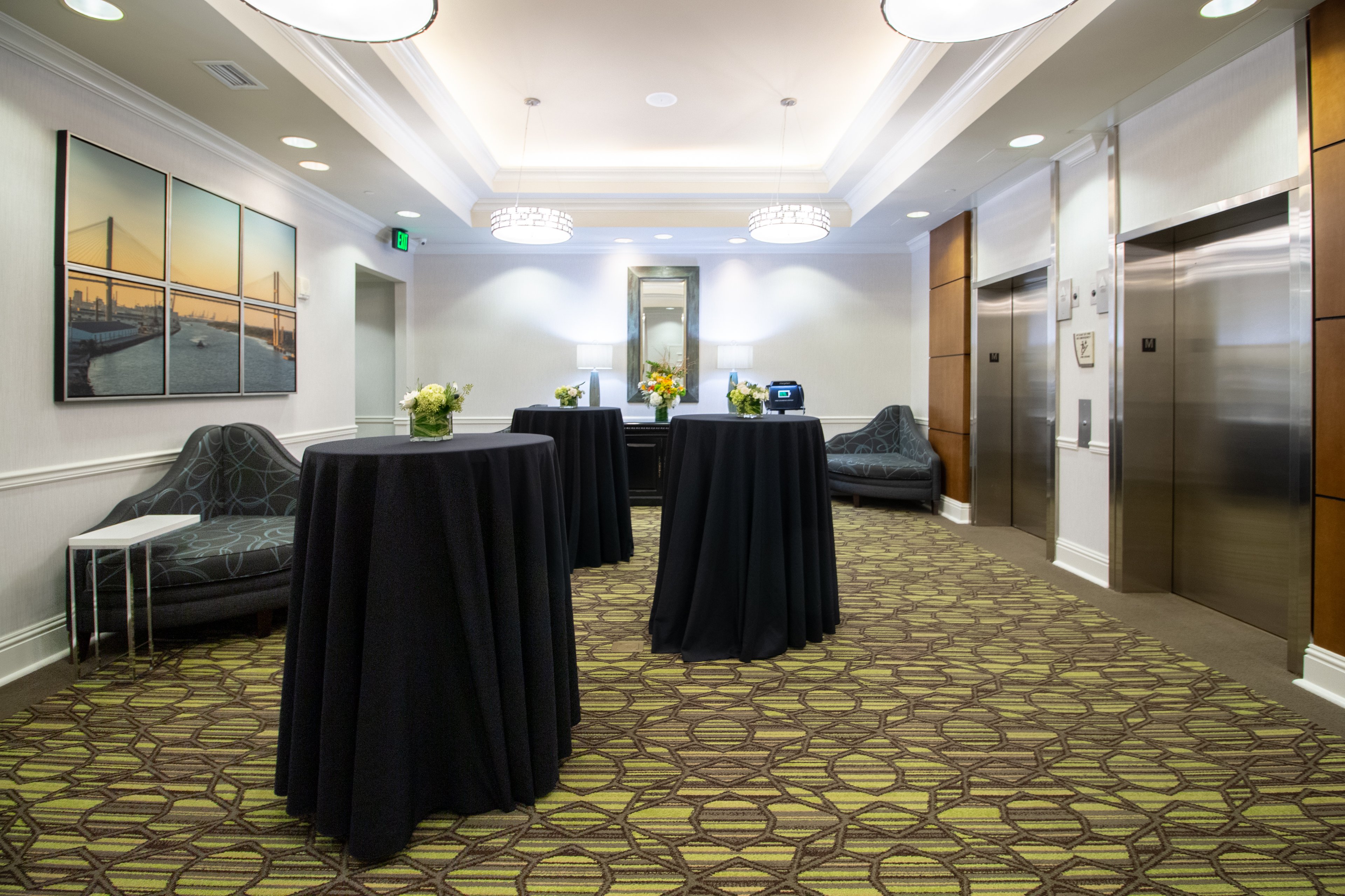 Holiday Inn Express Savannah Historic District 14/74