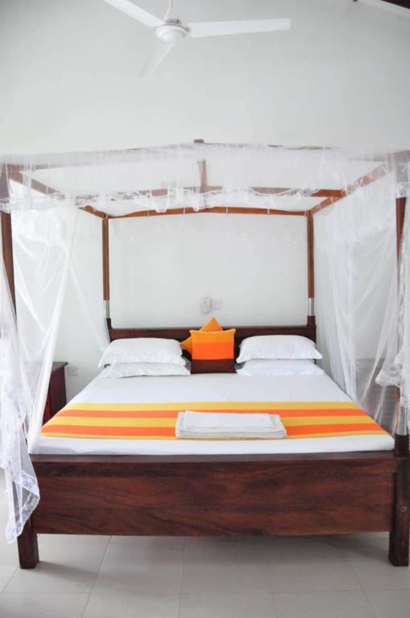 STANDARD, DOUBLE BED