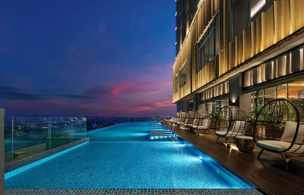 Artotel Living World Kota Wisata 48/55