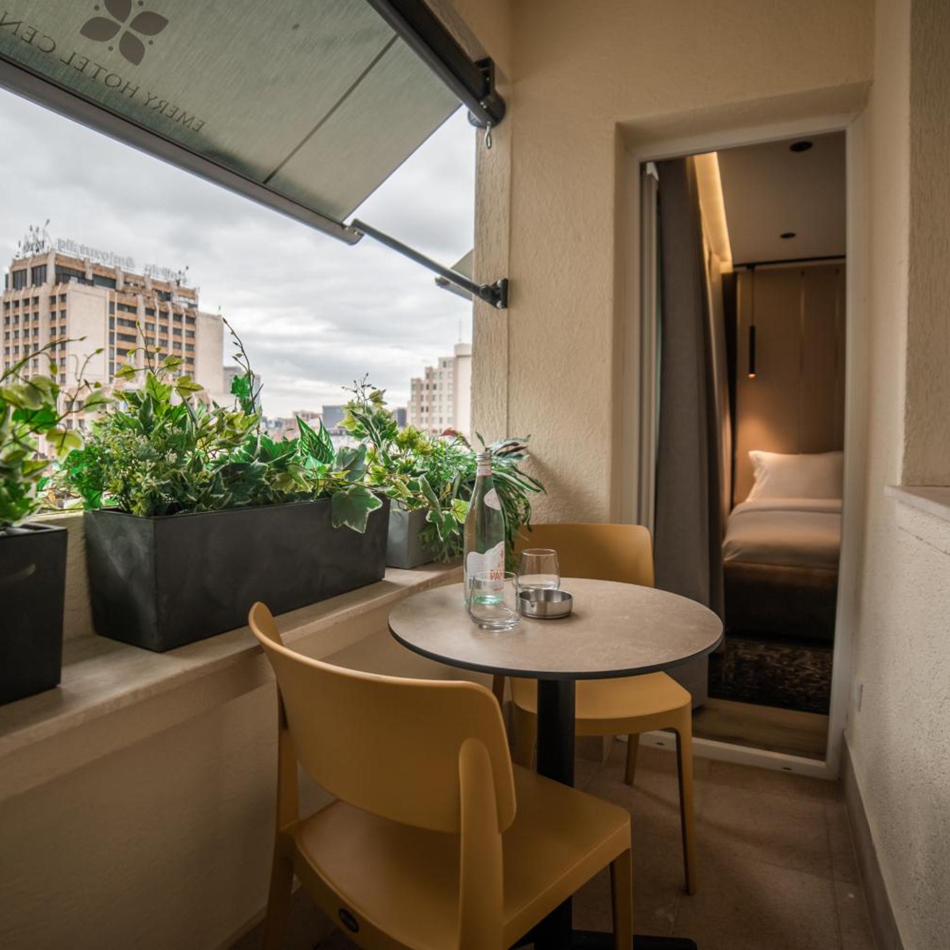 Emery Hotel Pristina 38/50