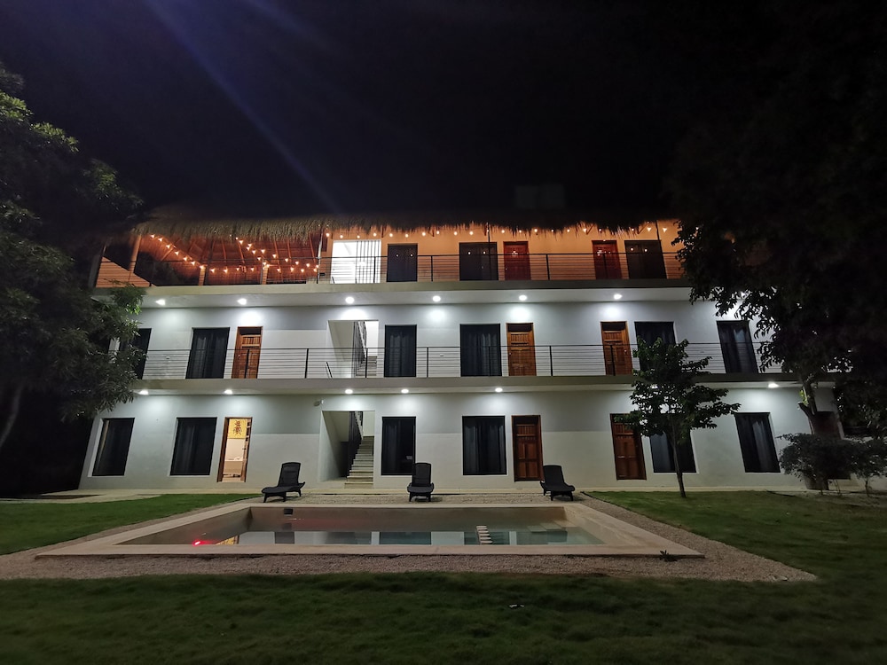Hotel Makech Bacalar 1/35