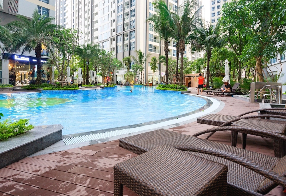 Christine S Saigon Apartment 44/50