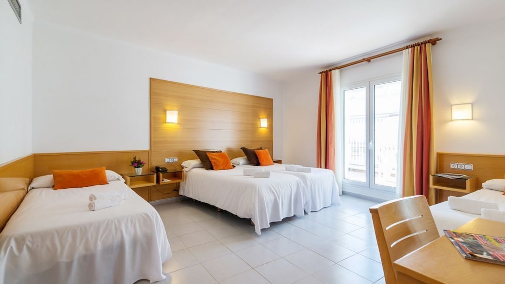 Hotel Les Illes 17/50