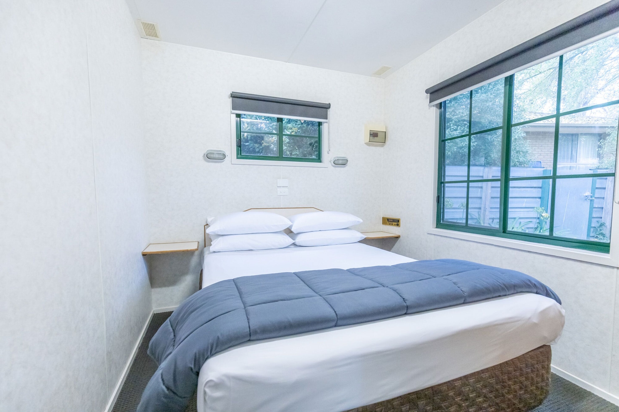 Cottage, 1 Queen and 2 Bunk Beds, Queen Bed, 6 Bathrooms