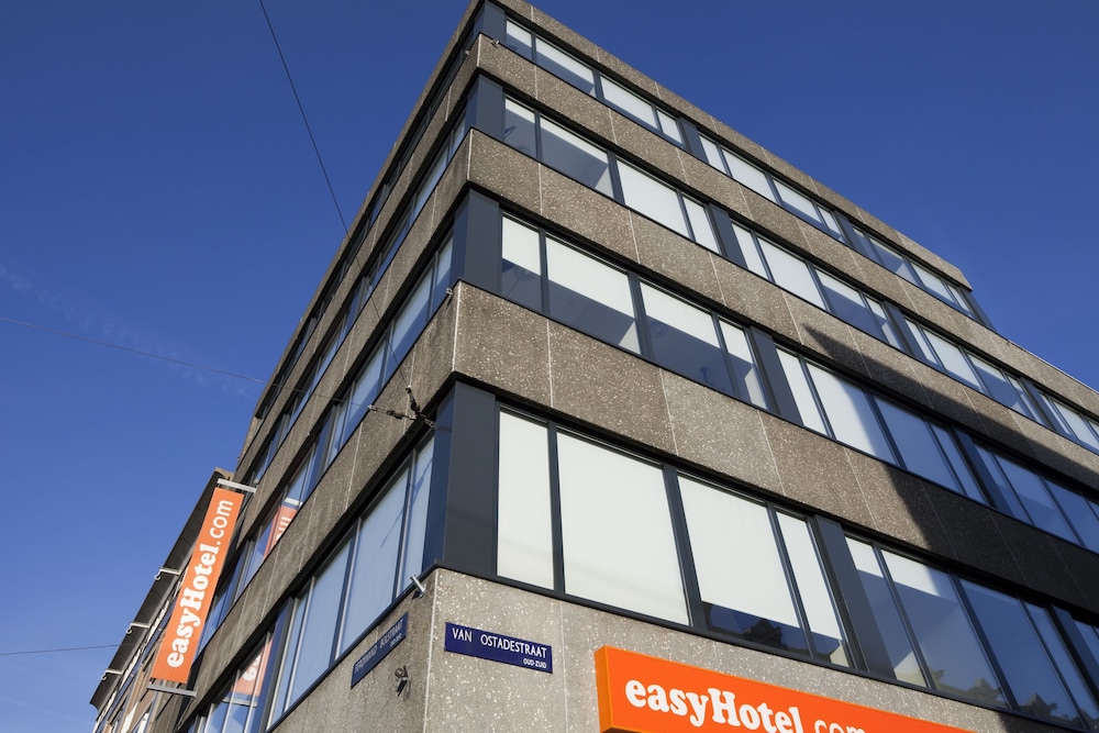 easyHotel Amsterdam City Centre in AMSTERDAM