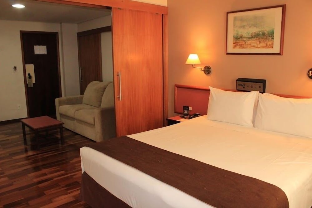 Black Stream Hotel 13/50