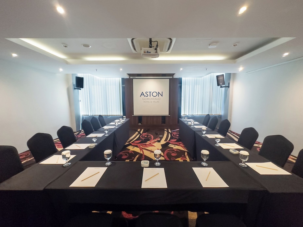 Aston Gorontalo Hotel & Convention Center 51/61
