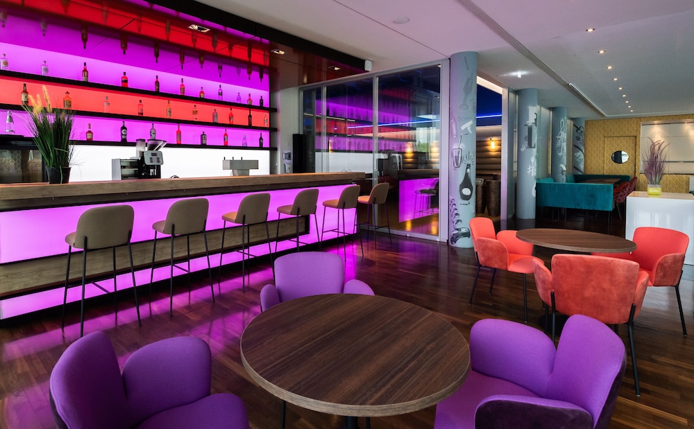 Wyndham Frankfurt Niederrad 6/24