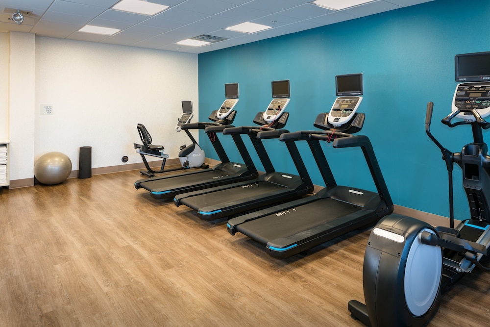 Holiday Inn Express & Suites Bend South 22/45