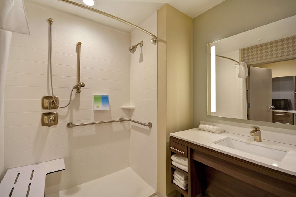 Home2 Suites by Hilton at the Galleria 20/46