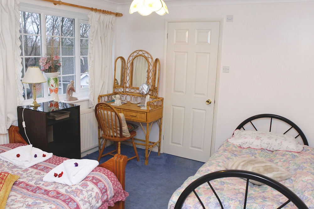 Da Vinci Guest House Gatwick 31/56