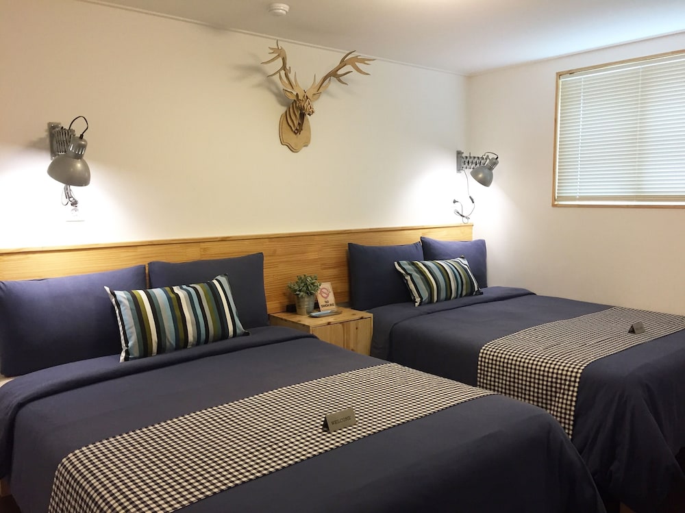 Hostel Beige 2Nd 23/44