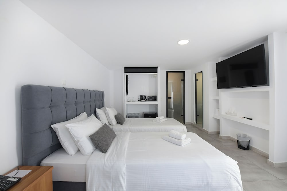 Room, Double Bed, Plunge Pool