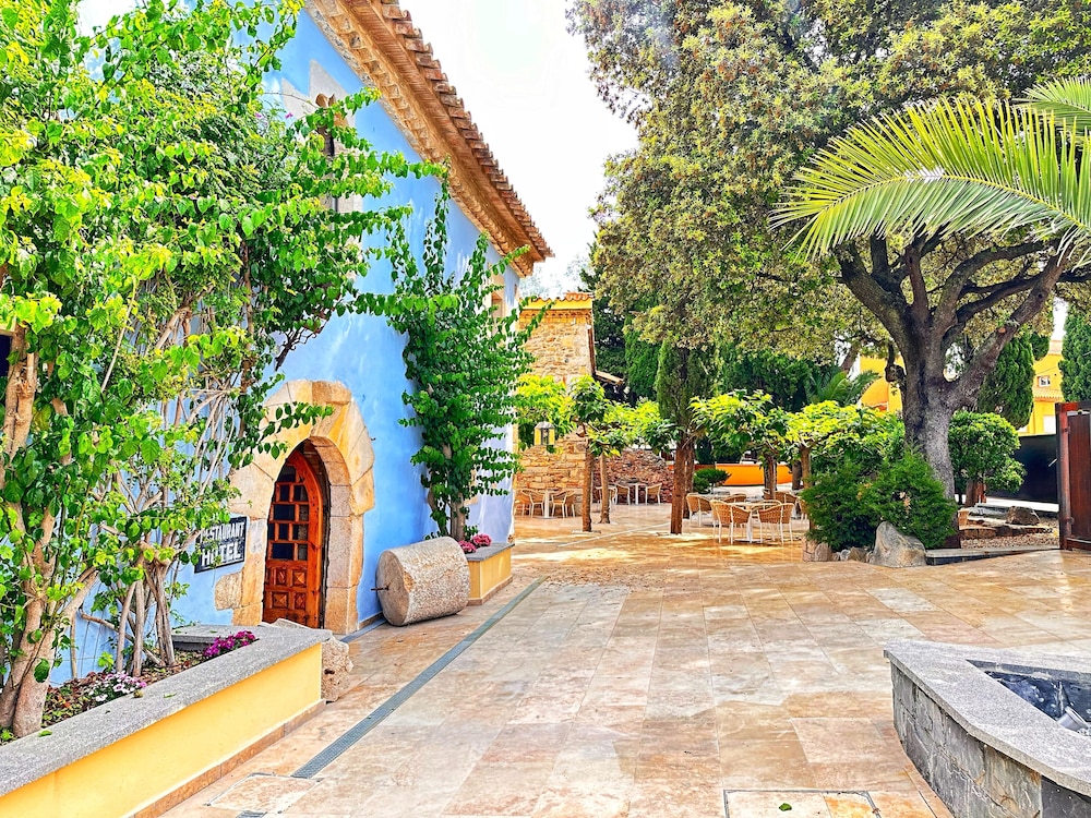 Boutique Hotel Comtal Empuries 39/50