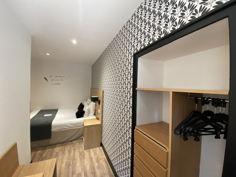KYRIAD CHALON SUR SAONE CENTRE 42/63