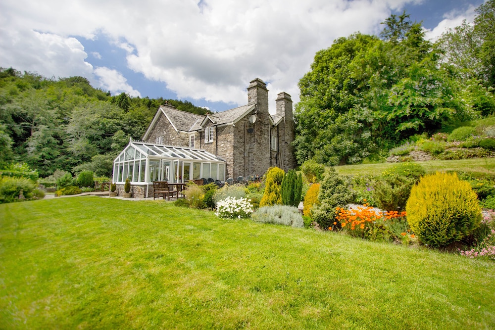 Polraen Country House 48/50