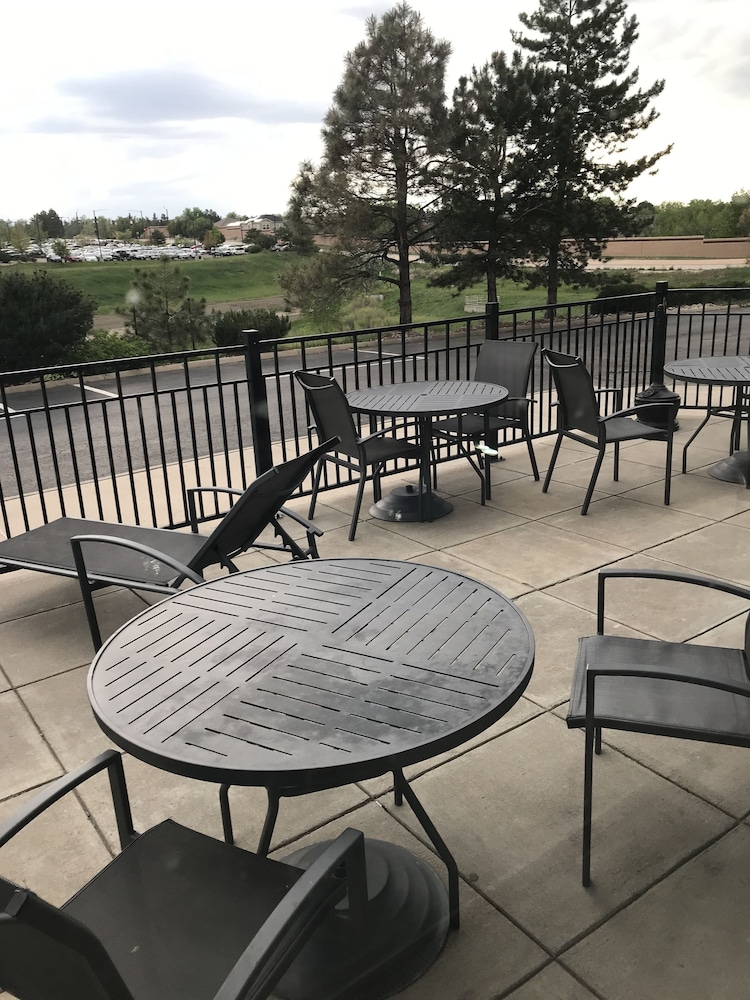 Fairfield Inn Suites Denver Tech Center South 30/33