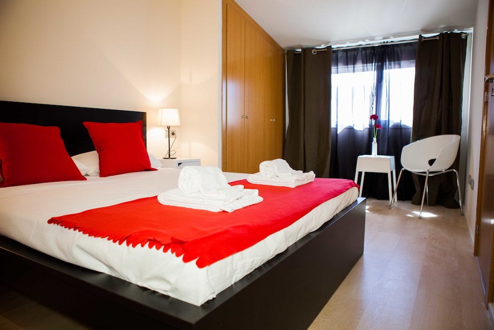 Hulot Hostal Valencia 6/20
