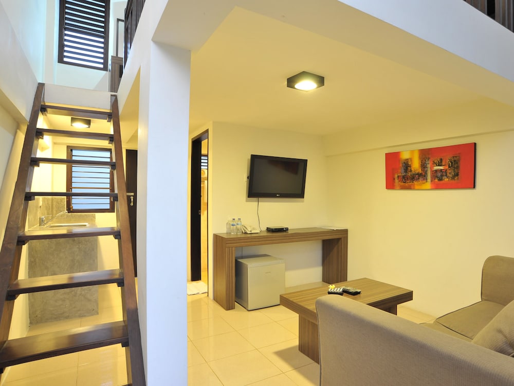 Ganga Hotel Apartments 33/55