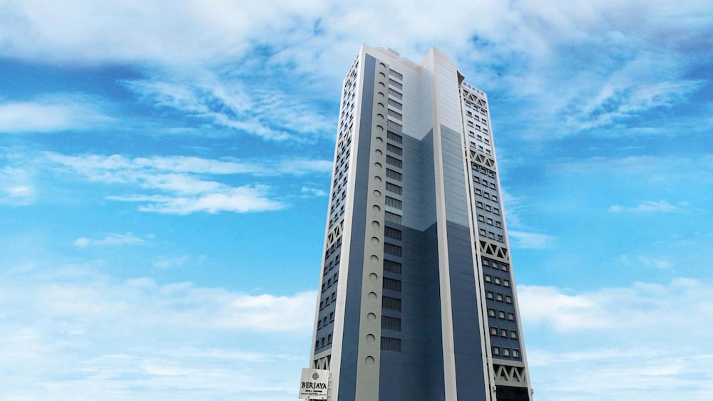 Berjaya Makati Hotel 5/72