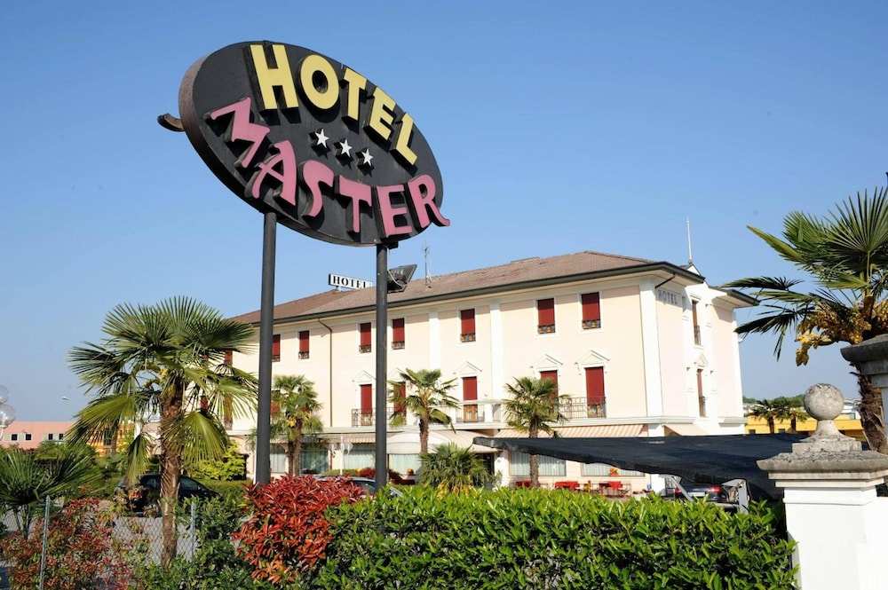 Hotel Master 29/36
