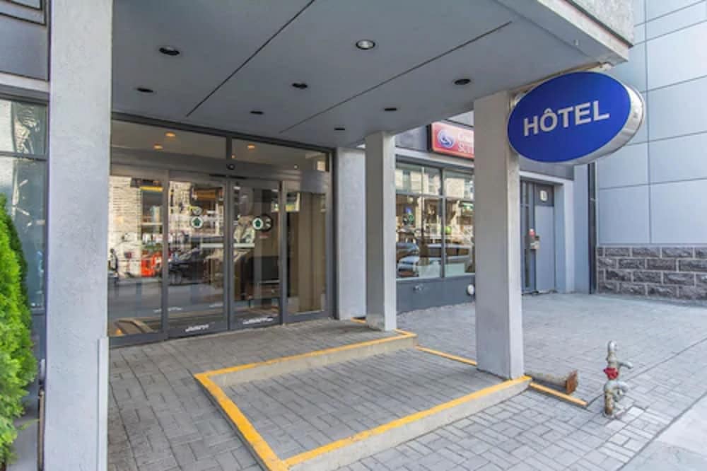 Comfort Suites Downtown Montreal 24/49