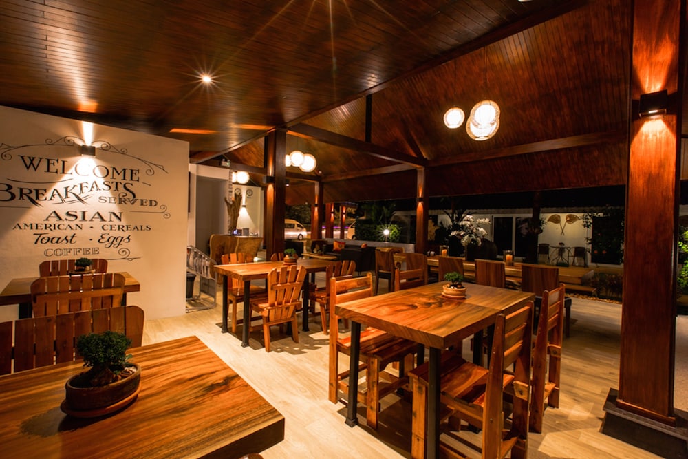 Phuket Airport Hotel 56/74