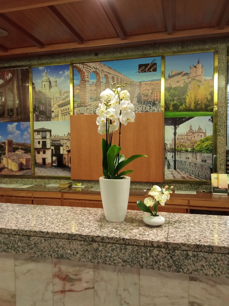 Hotel ELE Acueducto 47/57