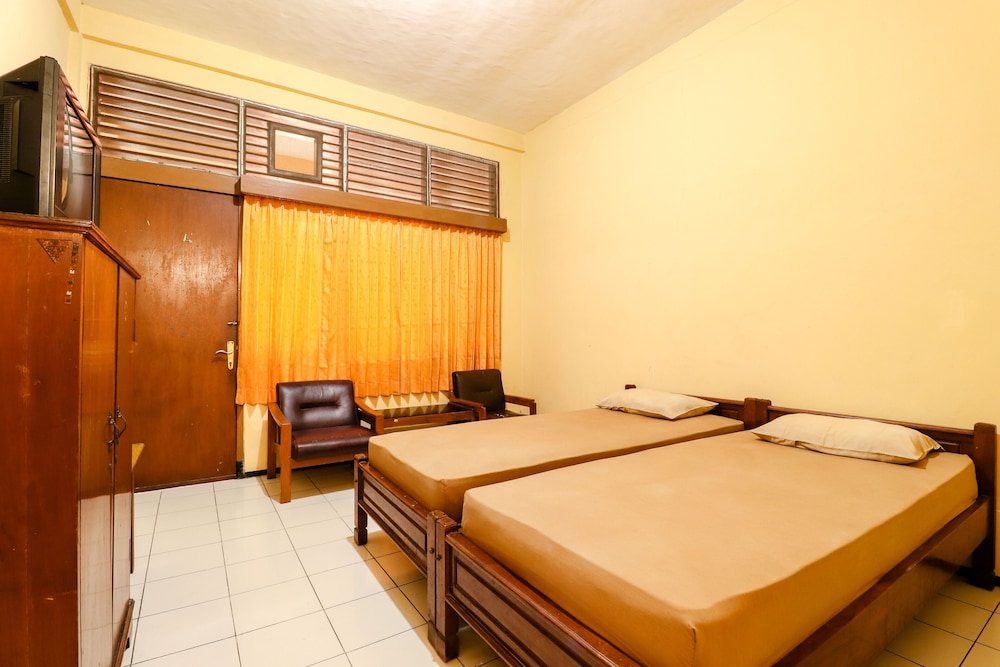 Hotel Bungurasih Syariah by ZUZU 15/26