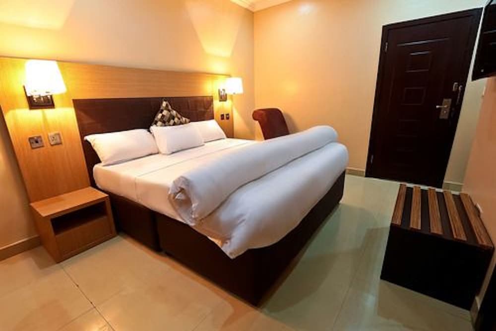 Golfview Hotel and Suites 14/63