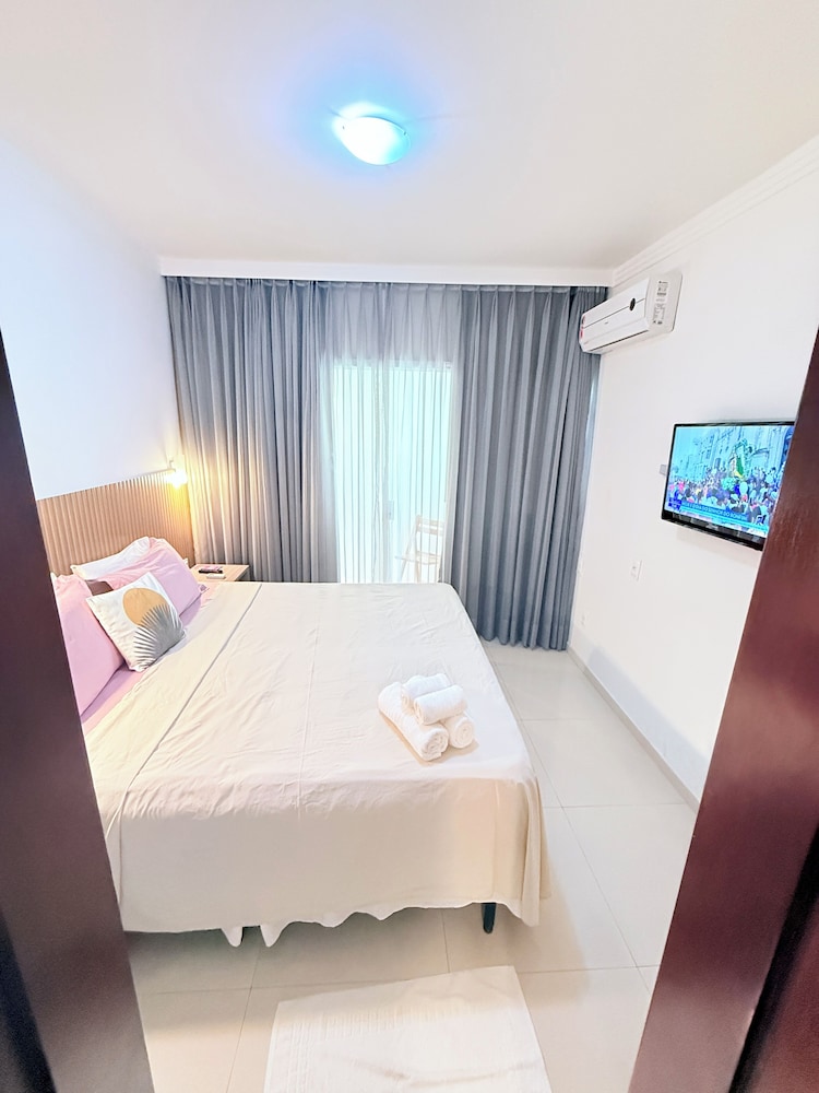 STANDARD, KING BED