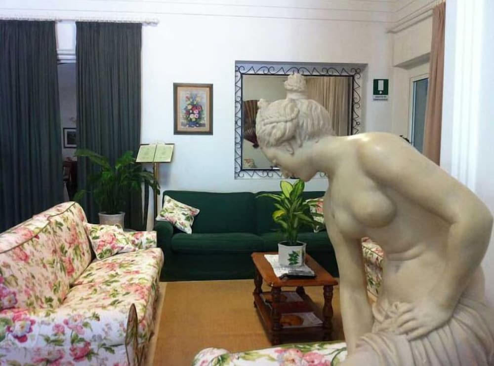 Hotel Astor Victoria 31/51
