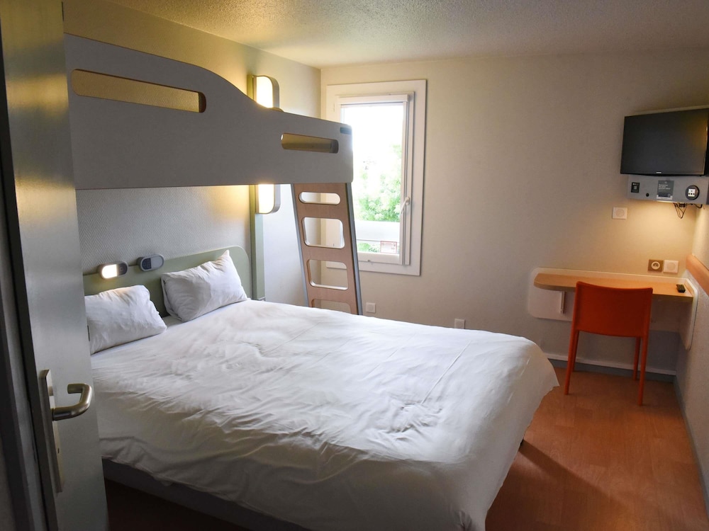 Ibis Budget Laval 36/67
