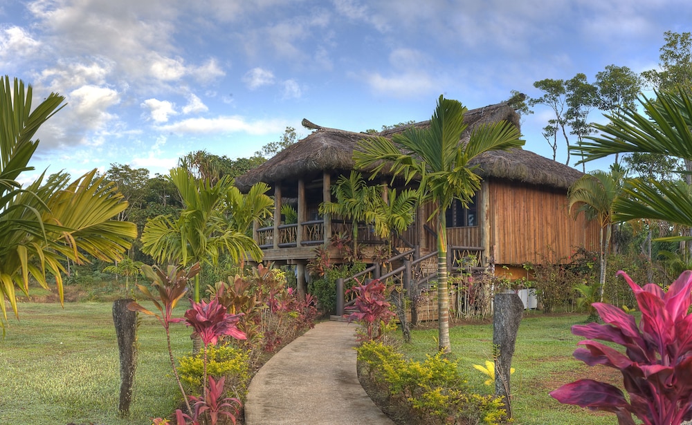 Uprising Beach Resort 10/72