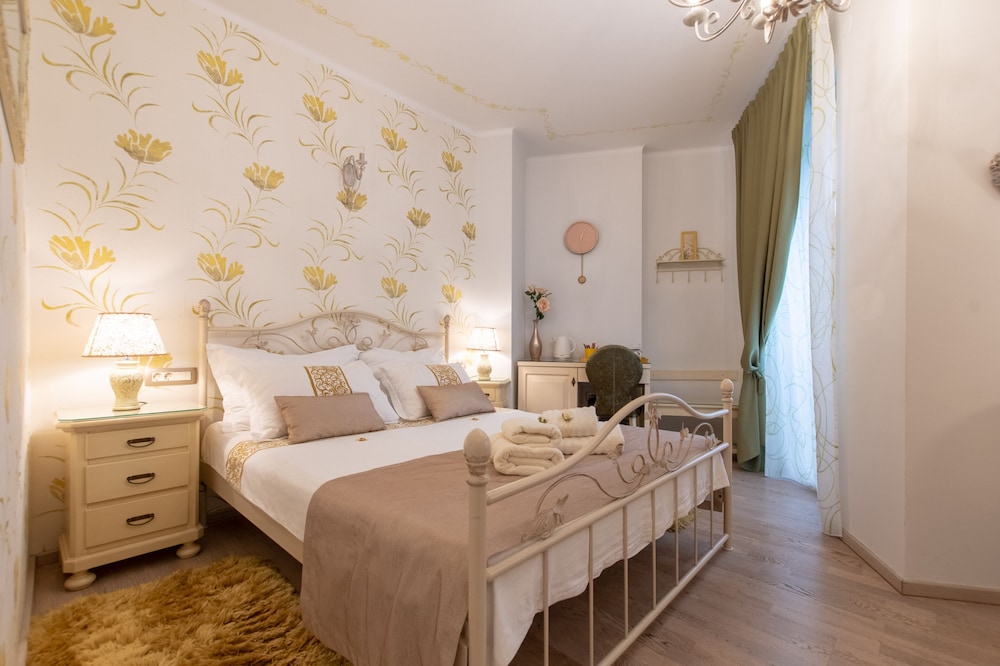 Unique Luxury Rooms 28/66