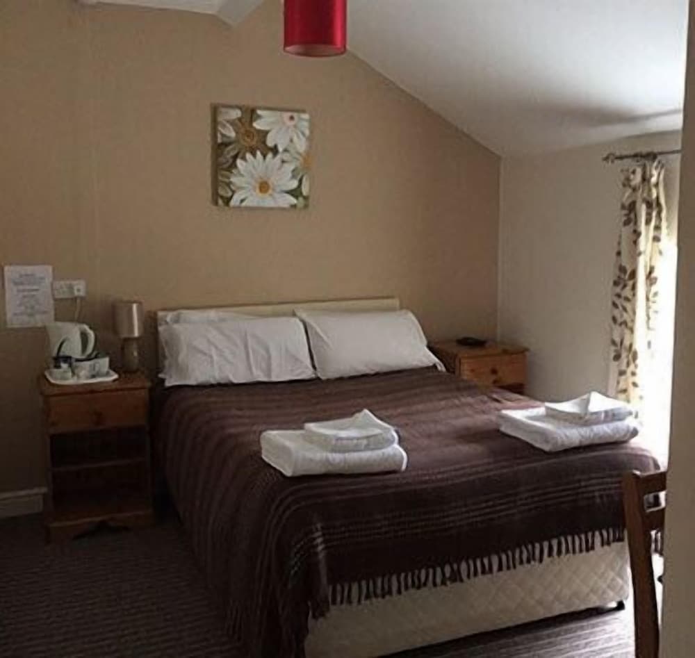Ambrose Hotel 13/50