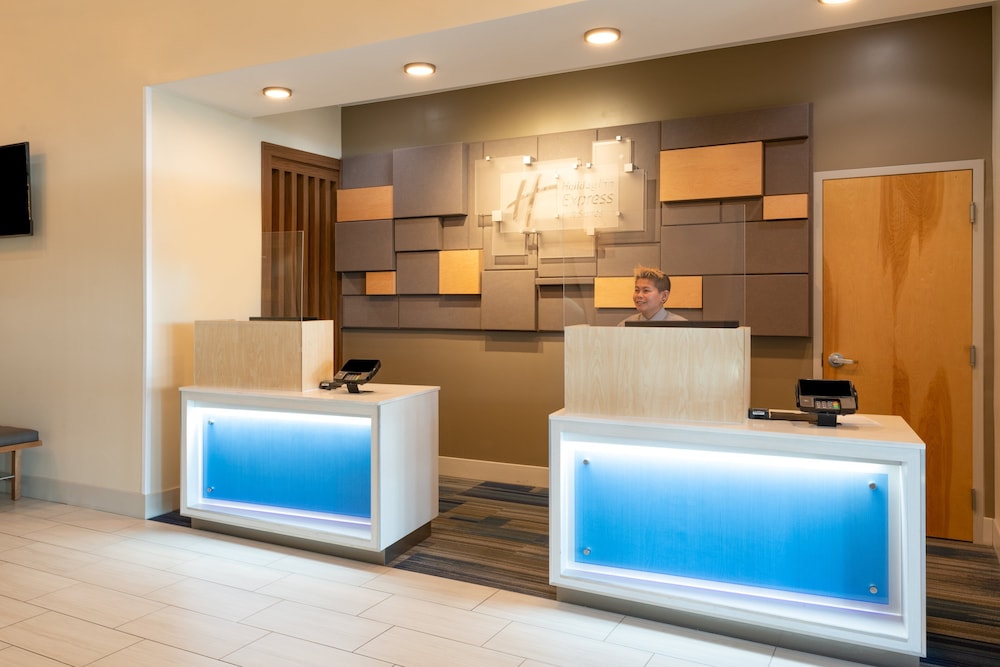 Holiday Inn Express Hotel Suites St George North 10/48