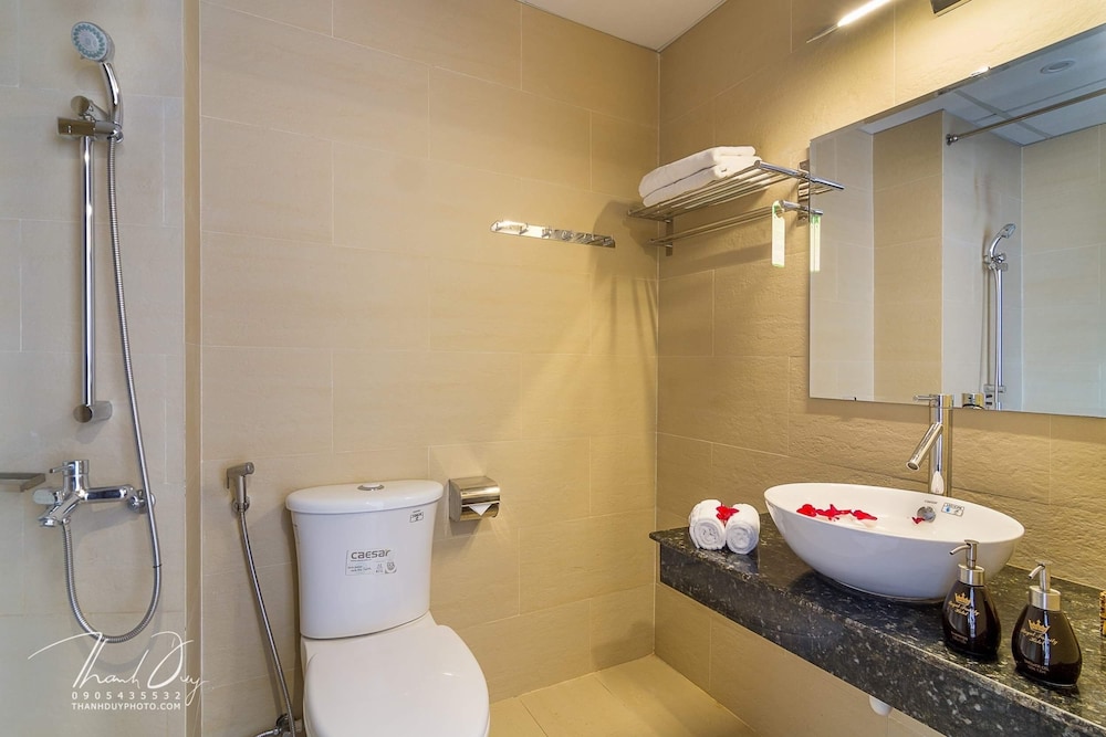 Royal Family Hotel Da Nang 49/50
