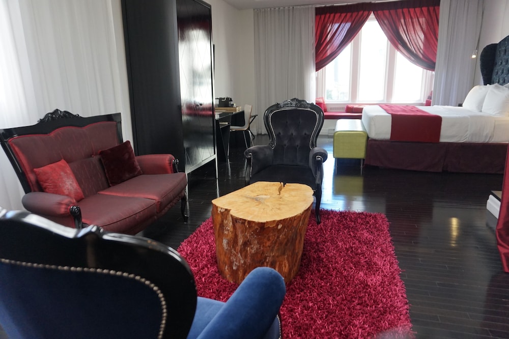 Hotel Chez Swann 49/72