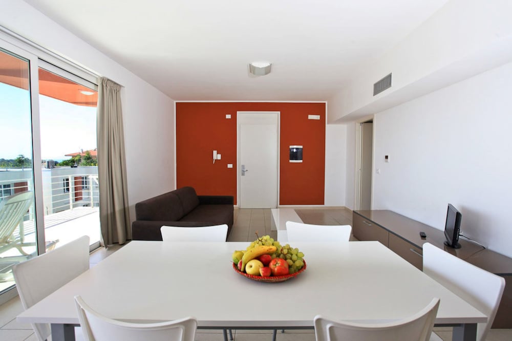 SPORTING CLUB RESORT 24/48
