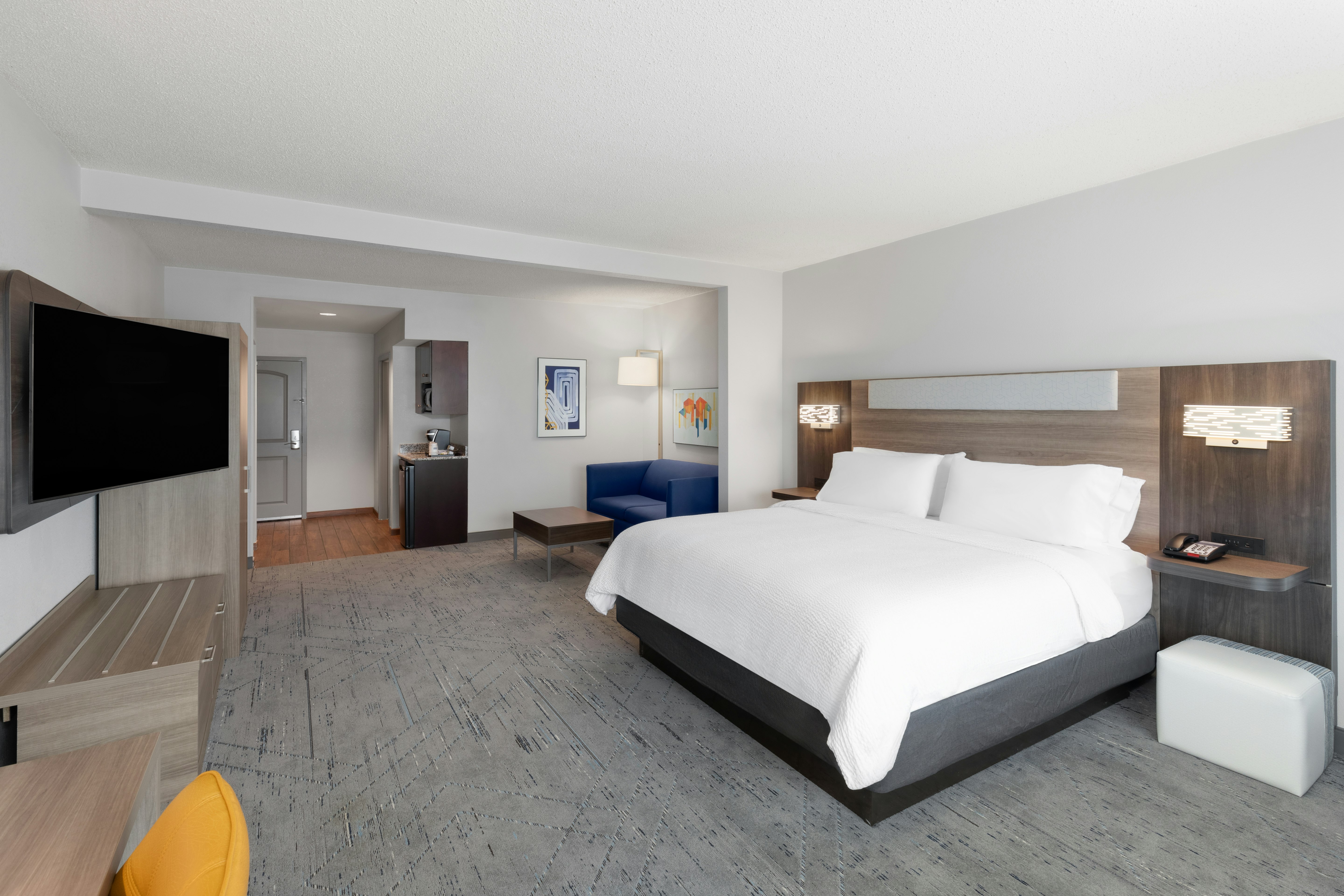 Executive, Suite