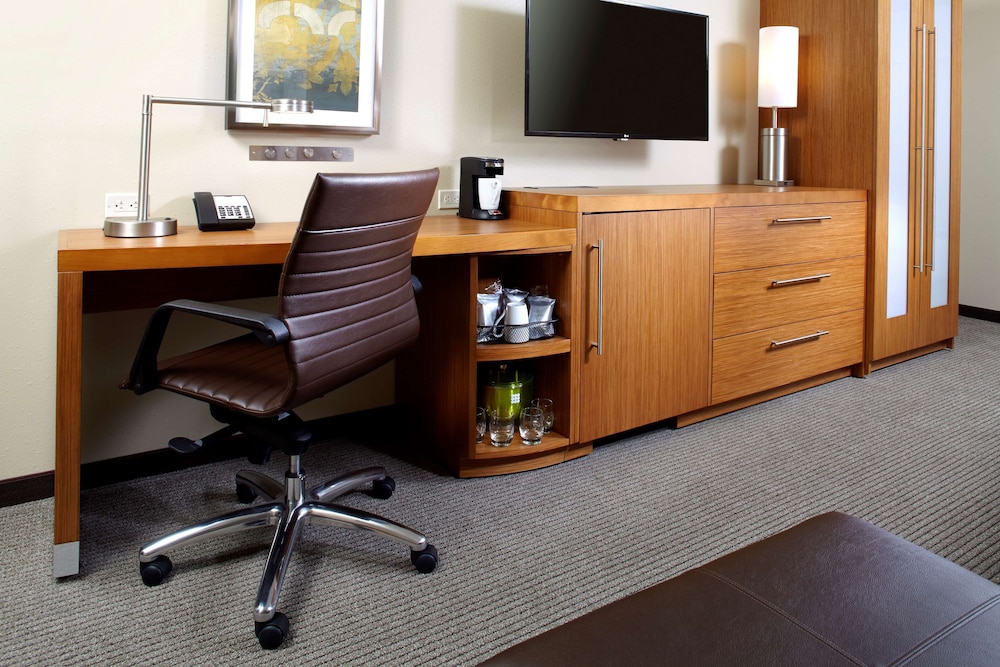 Hyatt Place Cleveland Lyndhurst 51/59