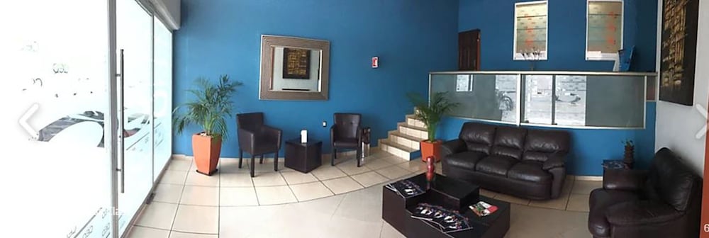 CEO Hotel Business Class 25/28