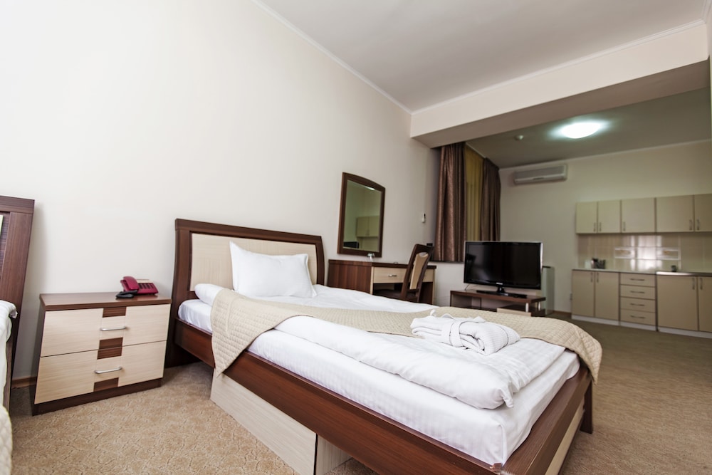 Alma Hotel 18/76
