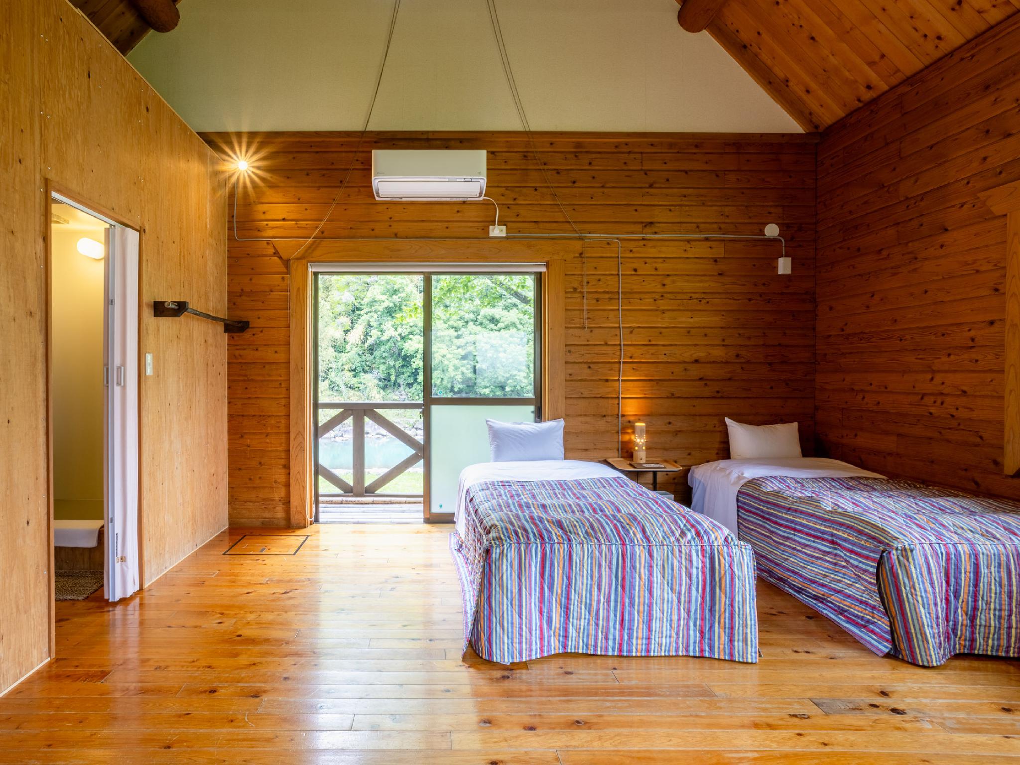Log, House, Private Bathroom