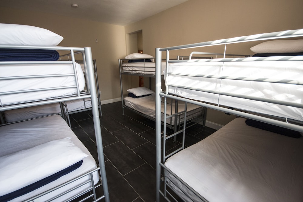 Beds N' Drinks Hostel 19/66
